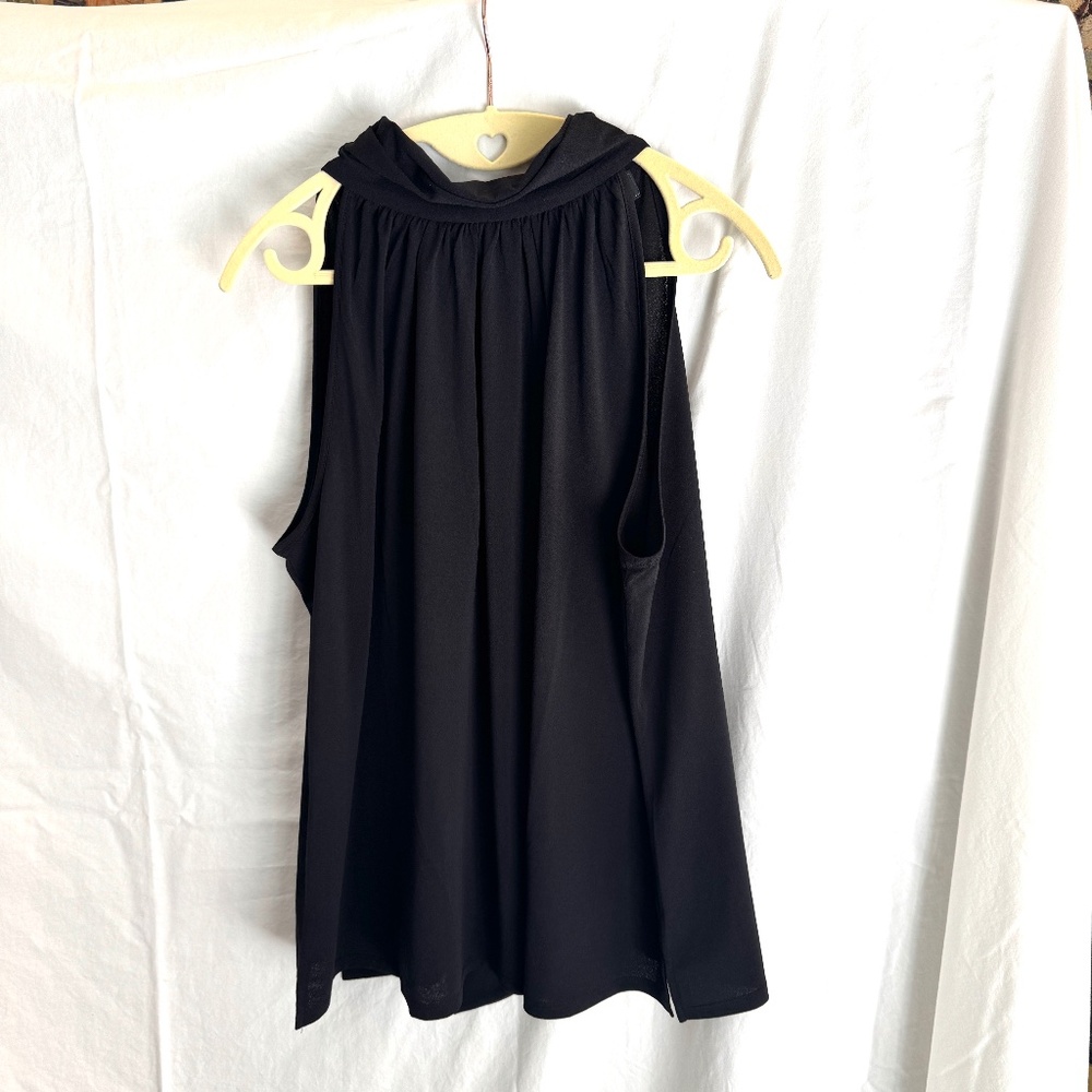 Belldini tie-neck halter top